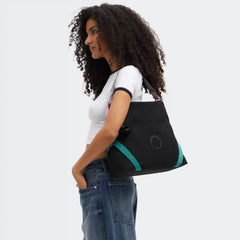Larinda Shoulder Bag